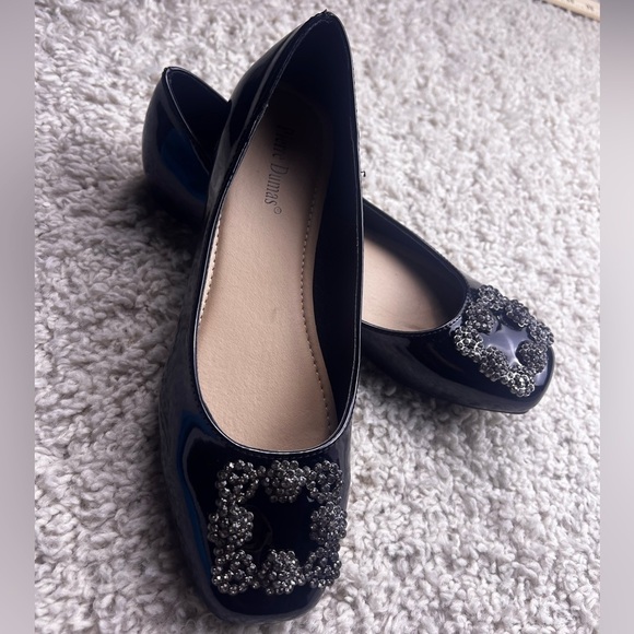 Pierre Dumas Shoes - WOMENS PIERRE DUMAS BLACK PATENT BALLET FLATS WITH RHINESTONES SIZE 7 EUC